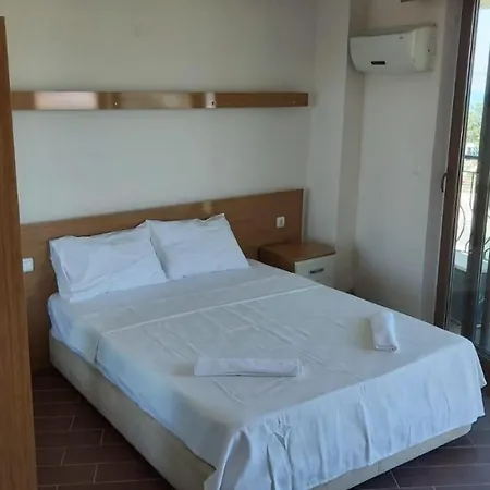 Woxx Beach מלון 4*